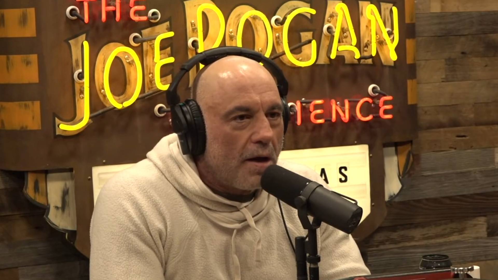 Joe Rogan Backtracks, Praises ICE
